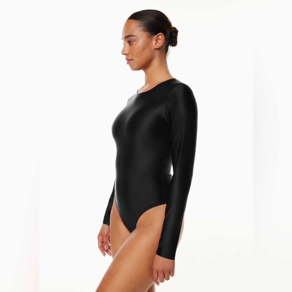 Aritzia Satinette Crew Long Sleeve Bodysuit, Babaton